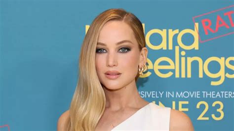 nuda hard|Jennifer Lawrence shocks fans by getting completely naked in。